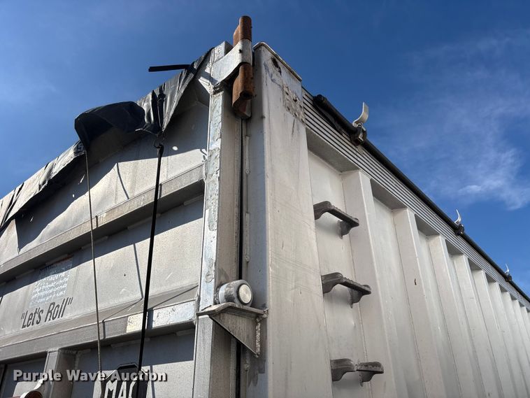 image for item YA2090 2000 Mac Mac Trailer Manufacturing end dump trailer