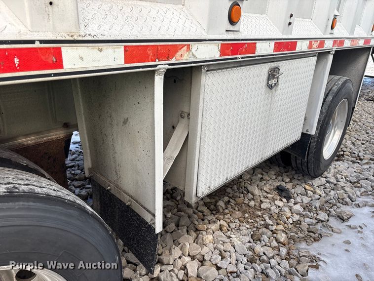 image for item YA2090 2000 Mac Mac Trailer Manufacturing end dump trailer