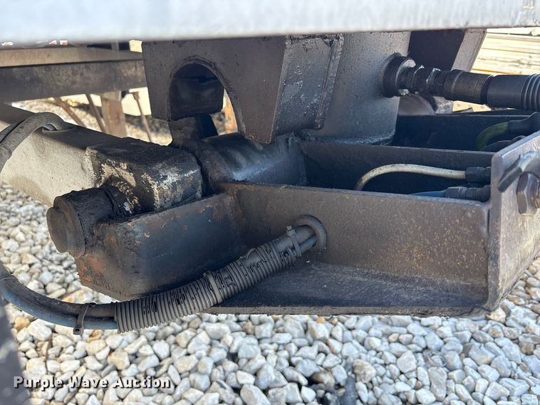 image for item YA2090 2000 Mac Mac Trailer Manufacturing end dump trailer