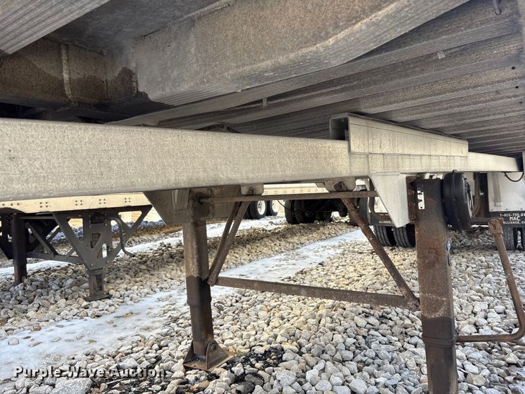 image for item YA2090 2000 Mac Mac Trailer Manufacturing end dump trailer