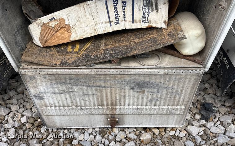 image for item YA2090 2000 Mac Mac Trailer Manufacturing end dump trailer