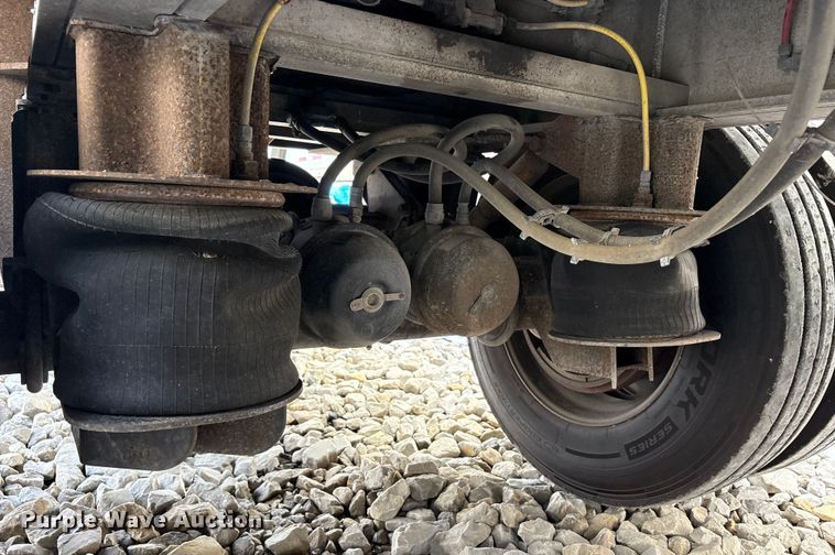 image for item YA2090 2000 Mac Mac Trailer Manufacturing end dump trailer