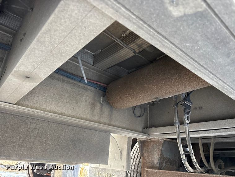 image for item YA2090 2000 Mac Mac Trailer Manufacturing end dump trailer