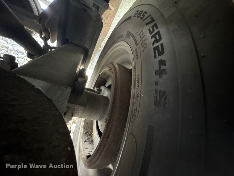 image for item YA2090 2000 Mac Mac Trailer Manufacturing end dump trailer