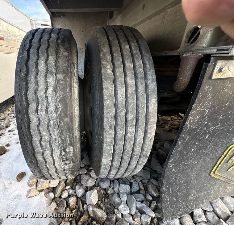 image for item YA2090 2000 Mac Mac Trailer Manufacturing end dump trailer