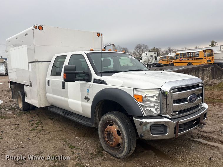 image for item YA2132 2016 Ford F550 Super Duty Crew Cab chipper truck
