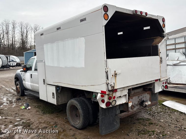image for item YA2132 2016 Ford F550 Super Duty Crew Cab chipper truck