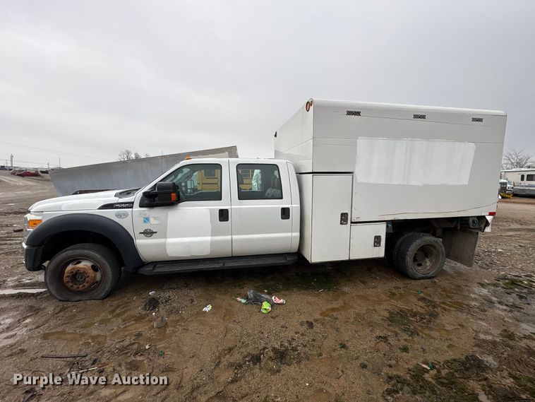 image for item YA2132 2016 Ford F550 Super Duty Crew Cab chipper truck