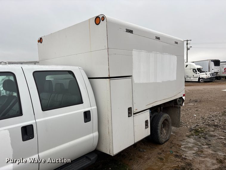 image for item YA2132 2016 Ford F550 Super Duty Crew Cab chipper truck