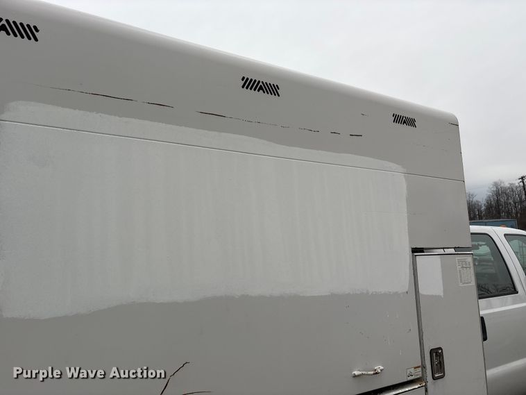 image for item YA2132 2016 Ford F550 Super Duty Crew Cab chipper truck