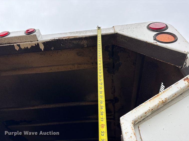 image for item YA2132 2016 Ford F550 Super Duty Crew Cab chipper truck