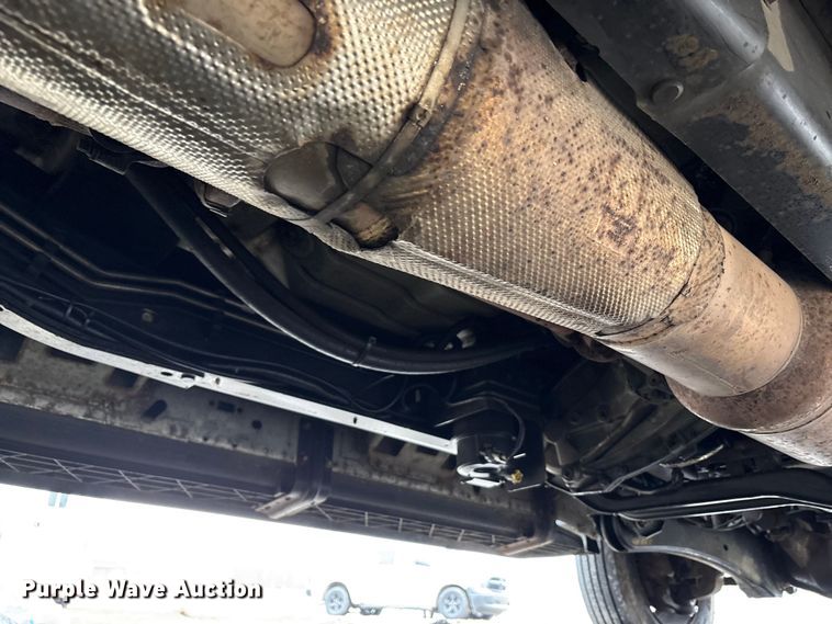 image for item YA2132 2016 Ford F550 Super Duty Crew Cab chipper truck