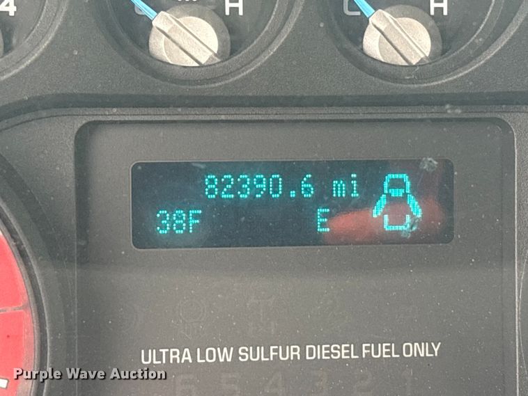 image for item YA2132 2016 Ford F550 Super Duty Crew Cab chipper truck