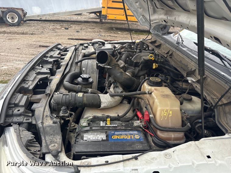 image for item YA2132 2016 Ford F550 Super Duty Crew Cab chipper truck