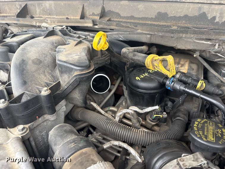 image for item YA2132 2016 Ford F550 Super Duty Crew Cab chipper truck