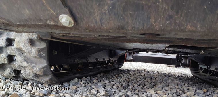 image for item YA2541 2025 Kubota SVL 97-2 tracked skid steer loader