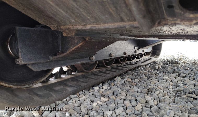 image for item YA2541 2025 Kubota SVL 97-2 tracked skid steer loader