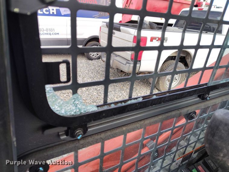 image for item YA2541 2025 Kubota SVL 97-2 tracked skid steer loader