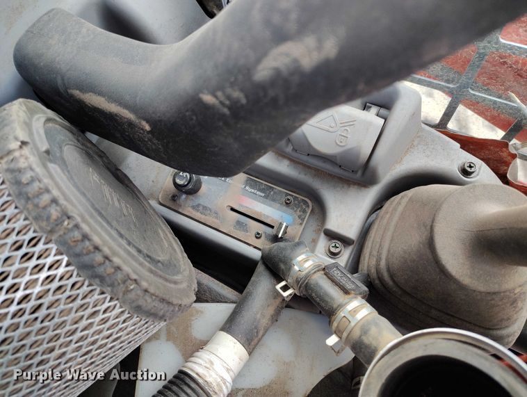 image for item YA2541 2025 Kubota SVL 97-2 tracked skid steer loader