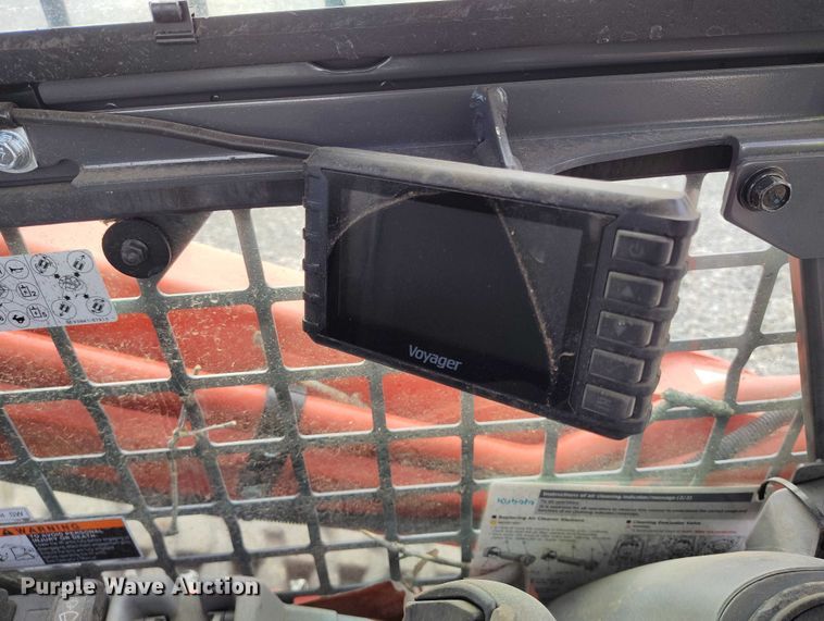 image for item YA2541 2025 Kubota SVL 97-2 tracked skid steer loader