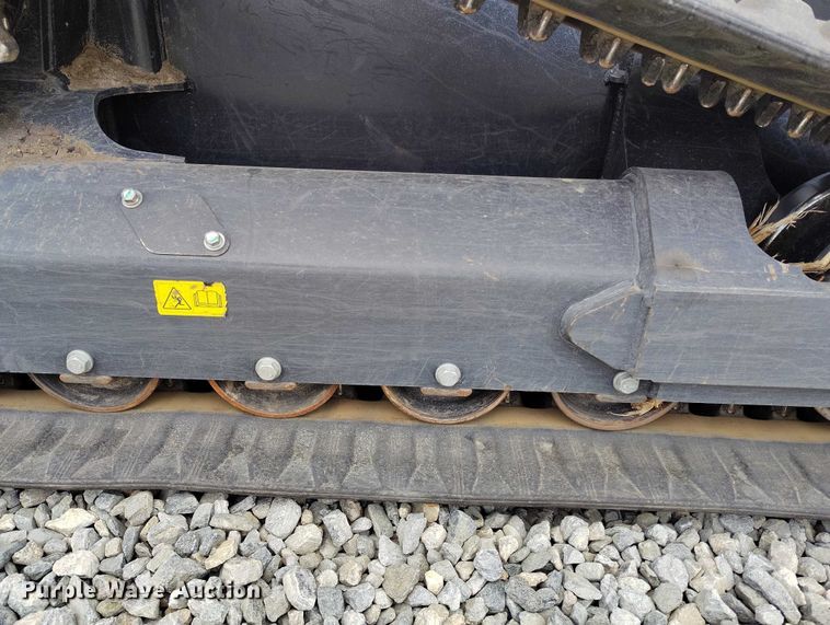 image for item YA2541 2025 Kubota SVL 97-2 tracked skid steer loader