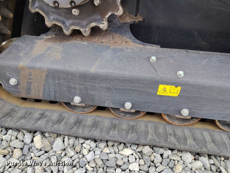 image for item YA2541 2025 Kubota SVL 97-2 tracked skid steer loader