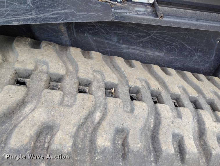 image for item YA2541 2025 Kubota SVL 97-2 tracked skid steer loader