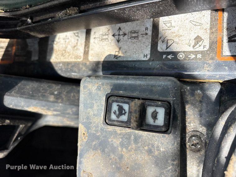 image for item YA2579 2025 John Deere 335G tracked skid steer loader