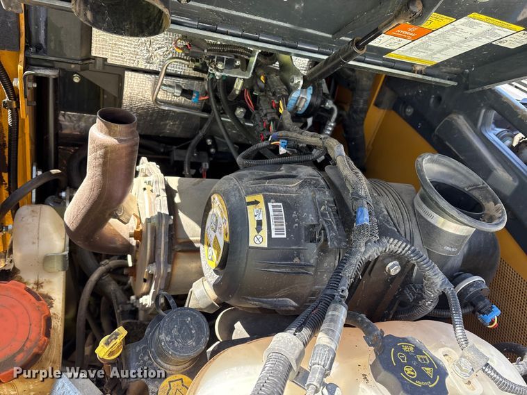 image for item YA2579 2025 John Deere 335G tracked skid steer loader