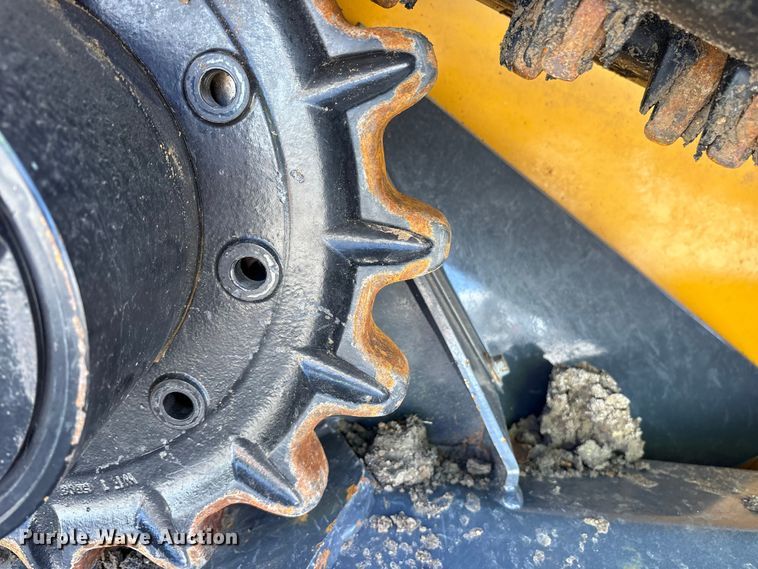 image for item YA2579 2025 John Deere 335G tracked skid steer loader