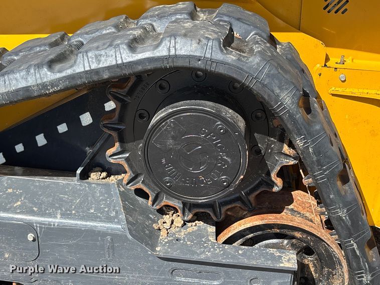 image for item YA2579 2025 John Deere 335G tracked skid steer loader