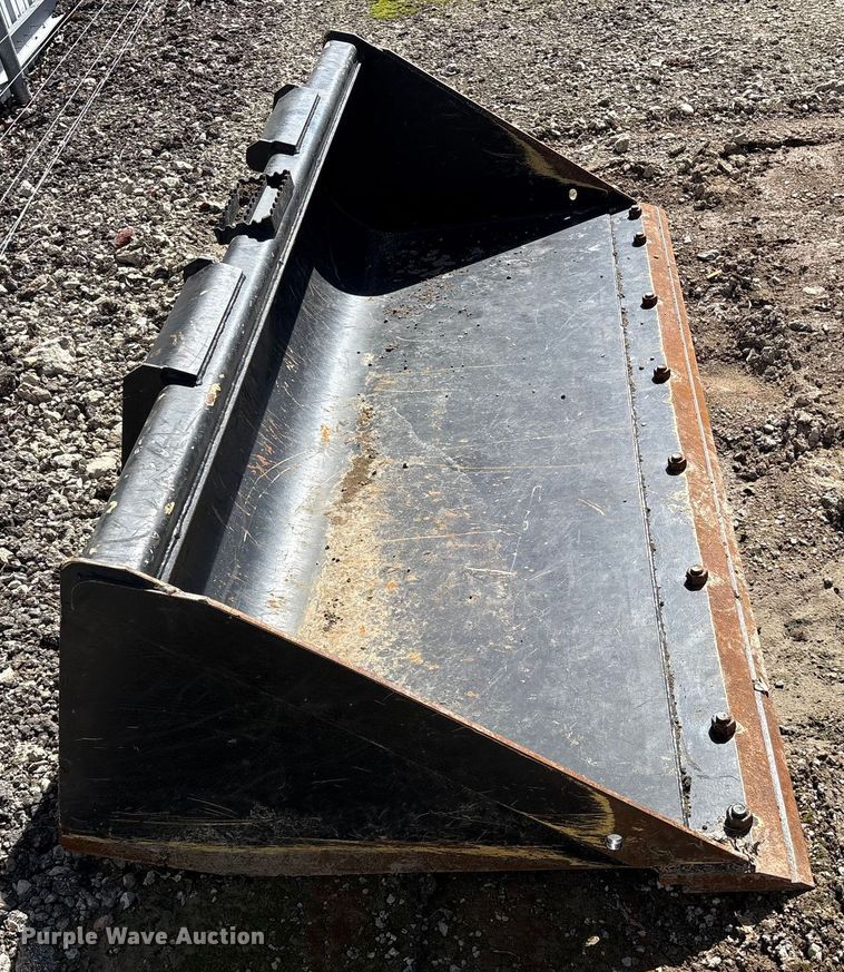 image for item YA2579 2025 John Deere 335G tracked skid steer loader