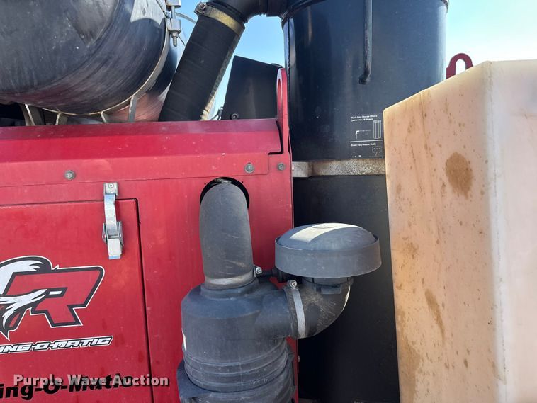 image for item YA2592 2018 Ring-O-Matic 550VX HI CFM vacuum excavator