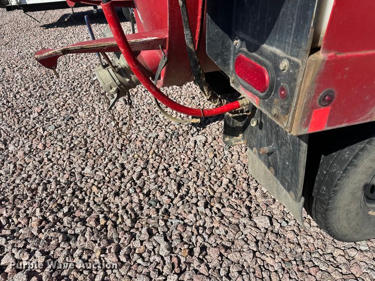 image for item YA2592 2018 Ring-O-Matic 550VX HI CFM vacuum excavator