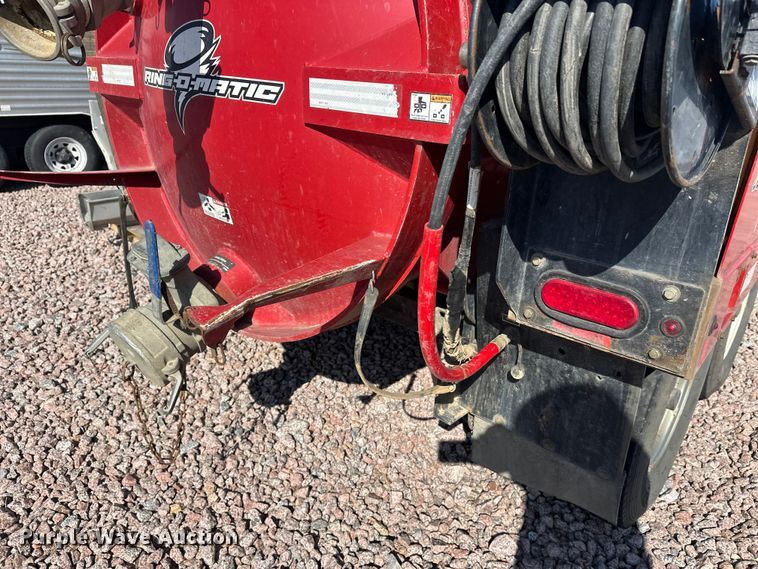 image for item YA2592 2018 Ring-O-Matic 550VX HI CFM vacuum excavator