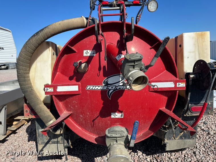 image for item YA2592 2018 Ring-O-Matic 550VX HI CFM vacuum excavator