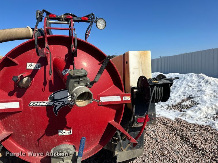 image for item YA2592 2018 Ring-O-Matic 550VX HI CFM vacuum excavator