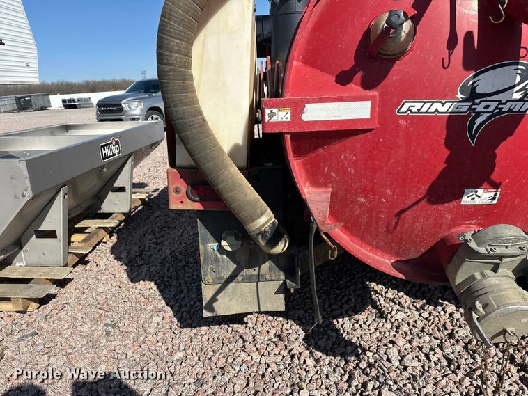 image for item YA2592 2018 Ring-O-Matic 550VX HI CFM vacuum excavator