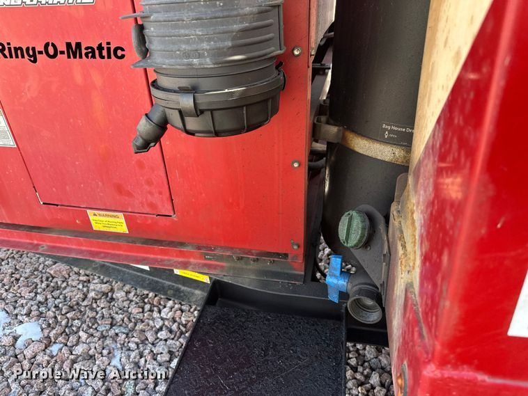 image for item YA2592 2018 Ring-O-Matic 550VX HI CFM vacuum excavator