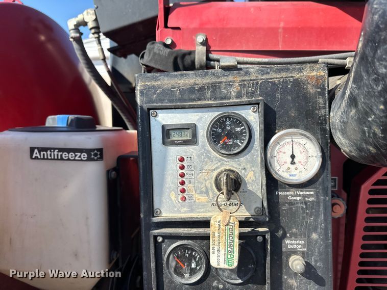 image for item YA2592 2018 Ring-O-Matic 550VX HI CFM vacuum excavator