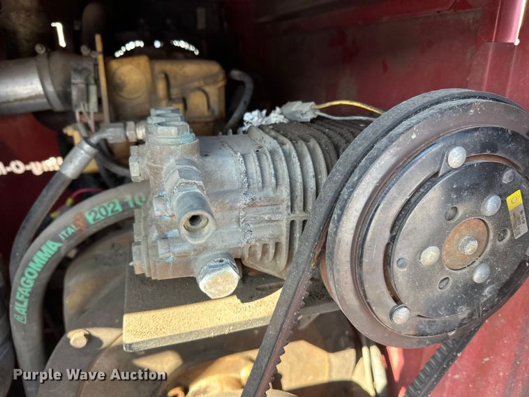 image for item YA2592 2018 Ring-O-Matic 550VX HI CFM vacuum excavator