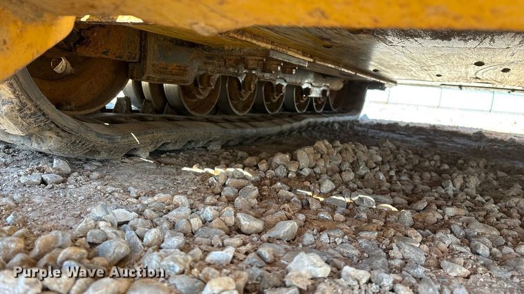 image for item YA2594 2020 John Deere 333G tracked skid steer loader