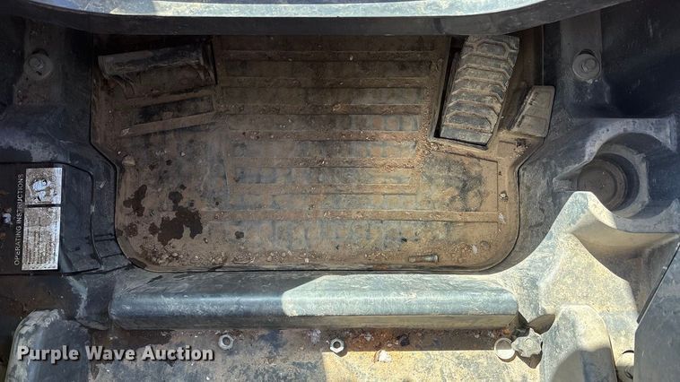 image for item YA2594 2020 John Deere 333G tracked skid steer loader