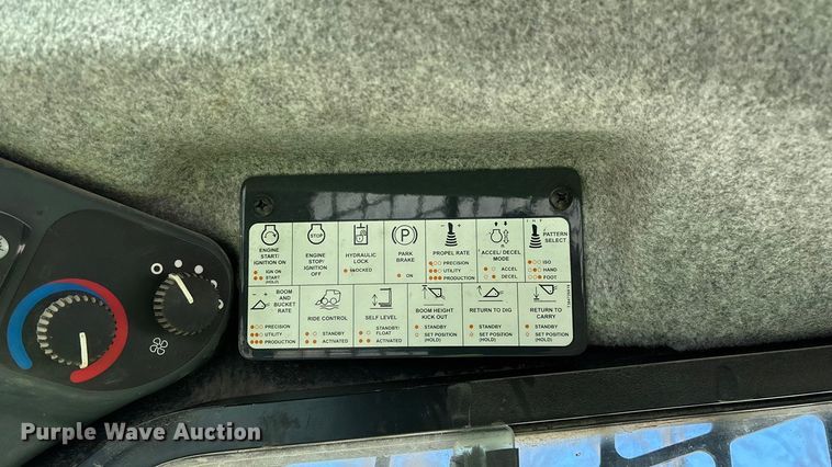 image for item YA2594 2020 John Deere 333G tracked skid steer loader