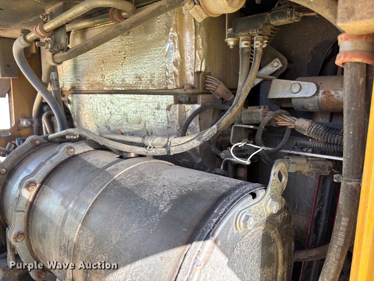 image for item YA2594 2020 John Deere 333G tracked skid steer loader