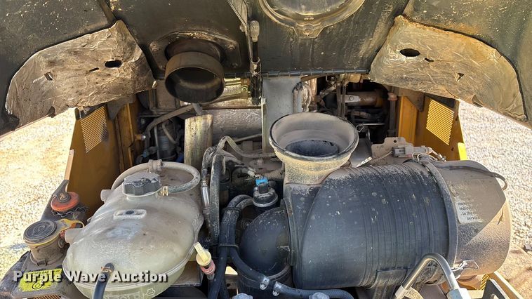 image for item YA2594 2020 John Deere 333G tracked skid steer loader