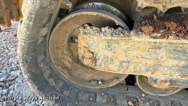 image for item YA2594 2020 John Deere 333G tracked skid steer loader