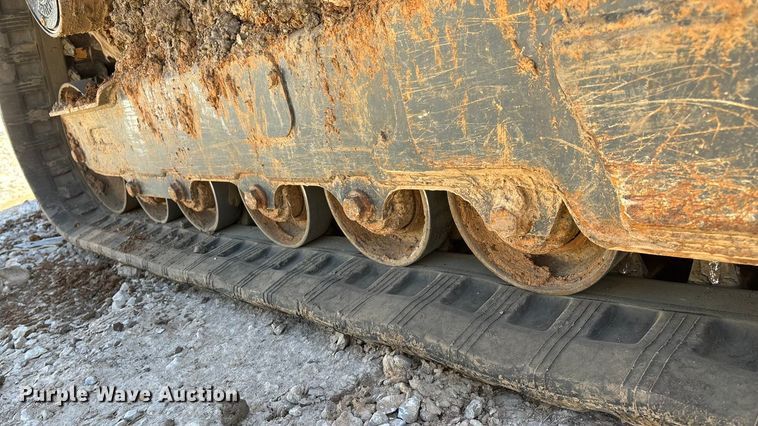 image for item YA2594 2020 John Deere 333G tracked skid steer loader