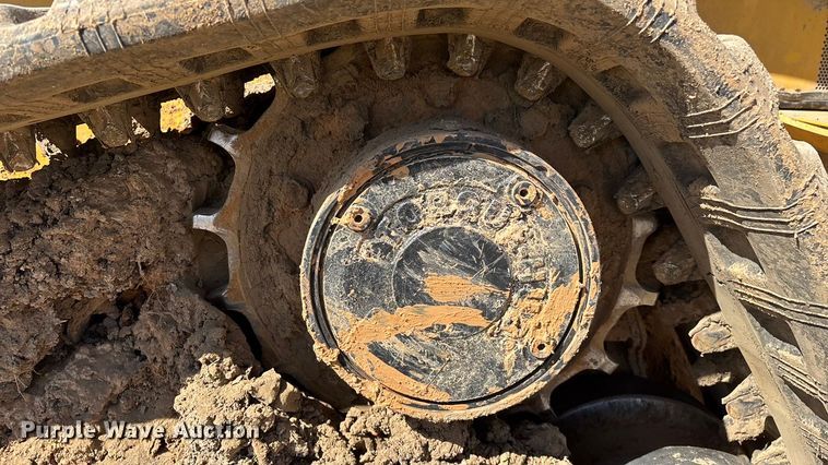 image for item YA2594 2020 John Deere 333G tracked skid steer loader