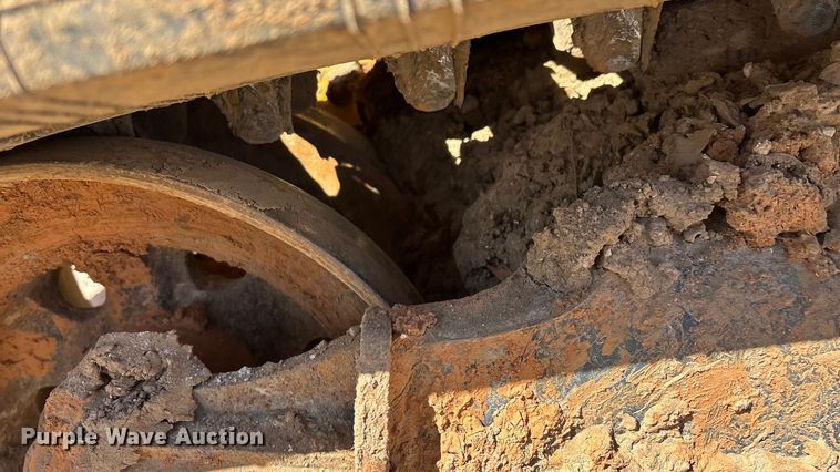 image for item YA2594 2020 John Deere 333G tracked skid steer loader